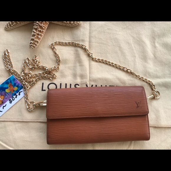 ✨Louis Vuitton Epi leather Preloved Wallet converted to a Wallet on a Chain - Picture 3 of 13